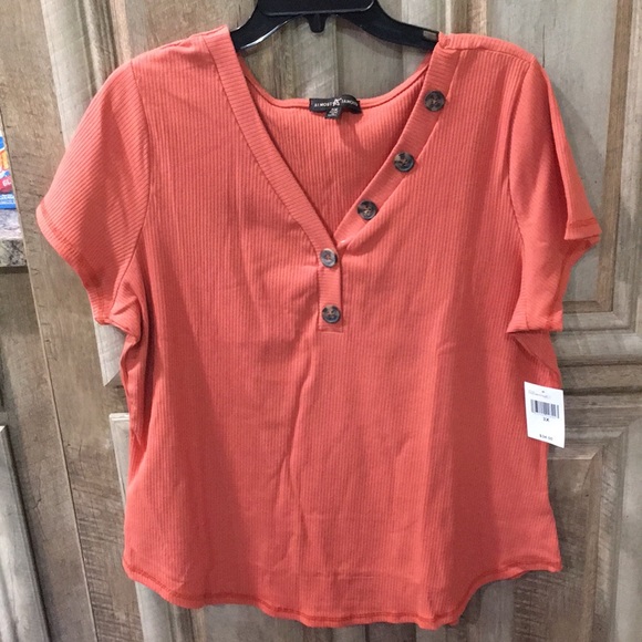 Nice New With Tags “Almost Famous” Ribbed Shirts - Picture 3 of 8